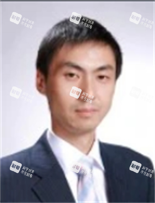 杨子伟医生证件照.jpg