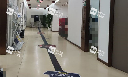 成都西区医院走廊图.jpg