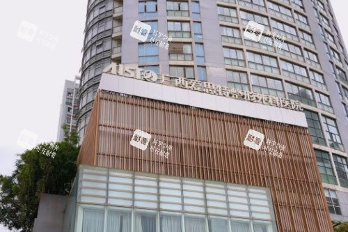 南宁爱思特整形门头.jpg 南宁爱思特整形门头.jpg