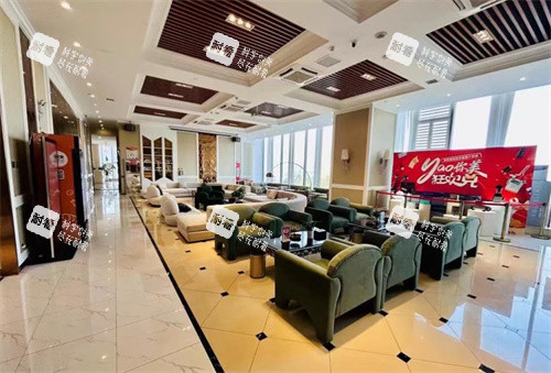 合肥崔劲松医疗美容新地店等待大厅.jpg 合肥崔劲松医疗美容新地店等待大厅.jpg