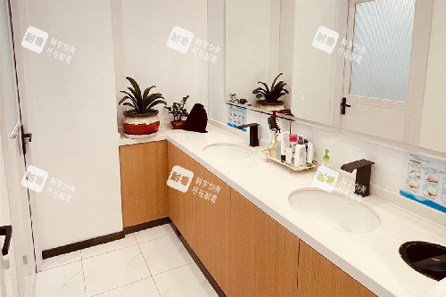 北京童仁整形洗漱区环境.jpg 北京童仁整形洗漱区环境.jpg