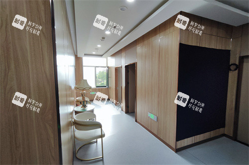 北京氢颜医疗美容走廊.jpg 北京氢颜医疗美容走廊.jpg