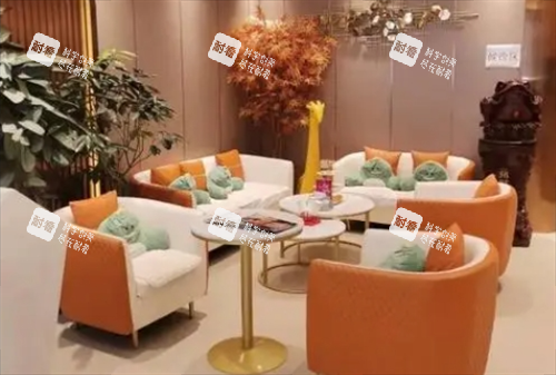 沈阳悦美格整形等候区.png