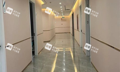 拉萨爱思特整形诊室门口.jpg 拉萨爱思特整形诊室门口.jpg