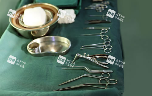 轮廓手术仪器.jpg 轮廓手术仪器.jpg