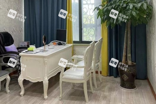 铜仁绽新白翎整形面诊室.jpg 铜仁绽新白翎整形面诊室.jpg