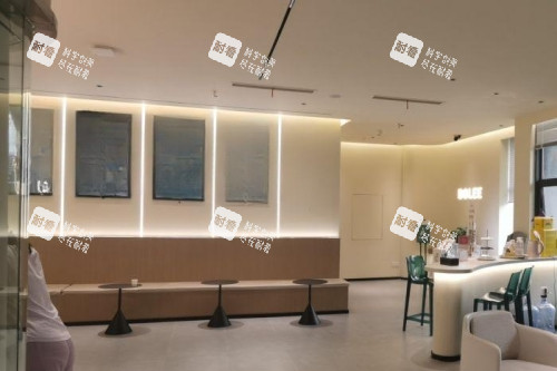 重庆宝丽医疗美容医院候诊区域.jpg 重庆宝丽医疗美容医院候诊区域.jpg