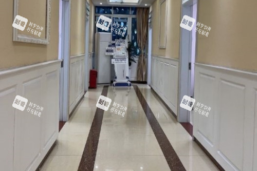广州广大整形医院走廊.jpg 广州广大整形医院走廊.jpg
