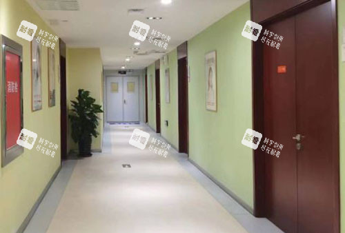 福州美贝尔整形走廊环境实拍图.jpg 福州美贝尔整形走廊环境实拍图.jpg