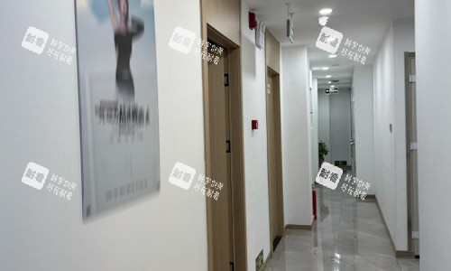 北京贞美医疗美容诊所走廊.jpg 北京贞美医疗美容诊所走廊.jpg