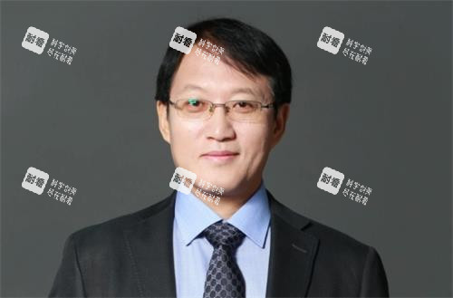 朱石江医生形象照.png 朱石江医生形象照.png