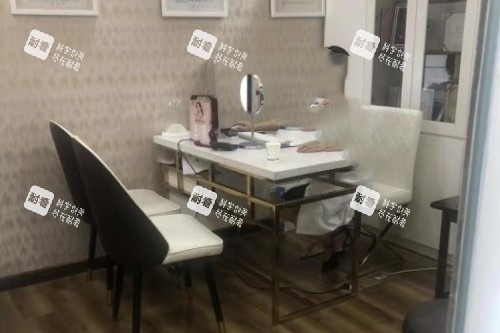 合肥煜美人医疗美容医院面诊室.jpg