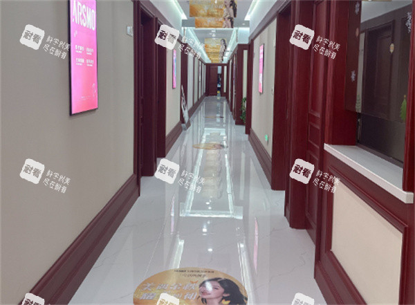 无锡华韩整形走廊.jpg