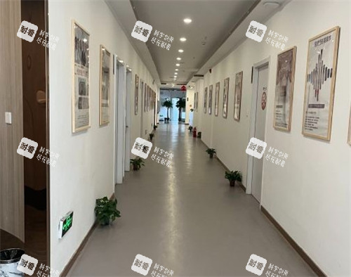 孝感悦然医疗美容走廊环境.jpg