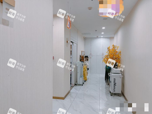 武汉郡艺医疗美容门诊部走廊环境.jpg 武汉郡艺医疗美容门诊部走廊环境.jpg