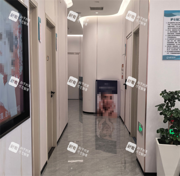 泉州德艺医疗美容走廊.jpg