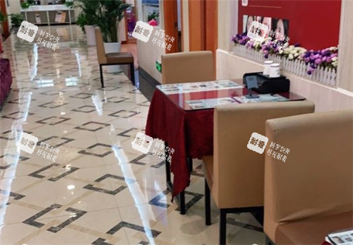孝感臻爱天妃医疗美容等待区.jpg 孝感臻爱天妃医疗美容等待区.jpg