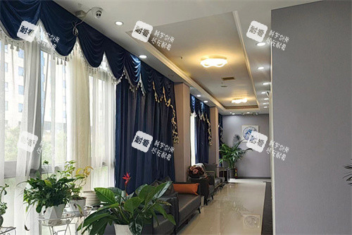 张家界维纳斯医疗美容走廊环境.jpg