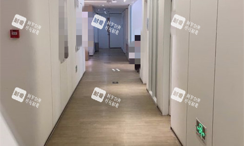 泉州西华医疗美容走廊图.jpg 泉州西华医疗美容走廊图.jpg