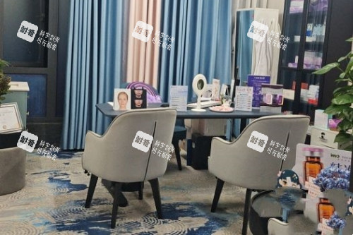 武汉欣悦整形面诊室.jpg 武汉欣悦整形面诊室.jpg